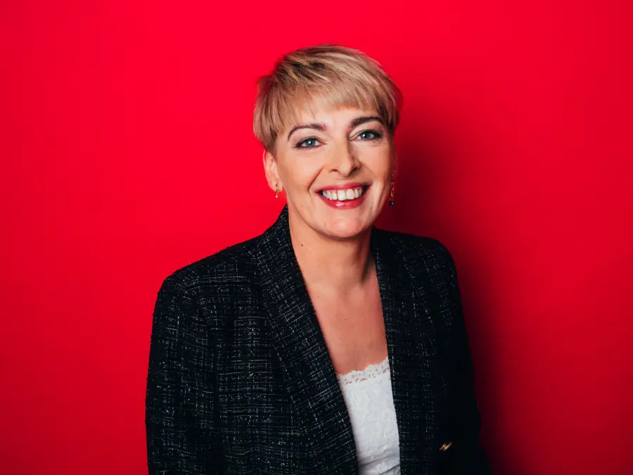 Lív í tómu húsini